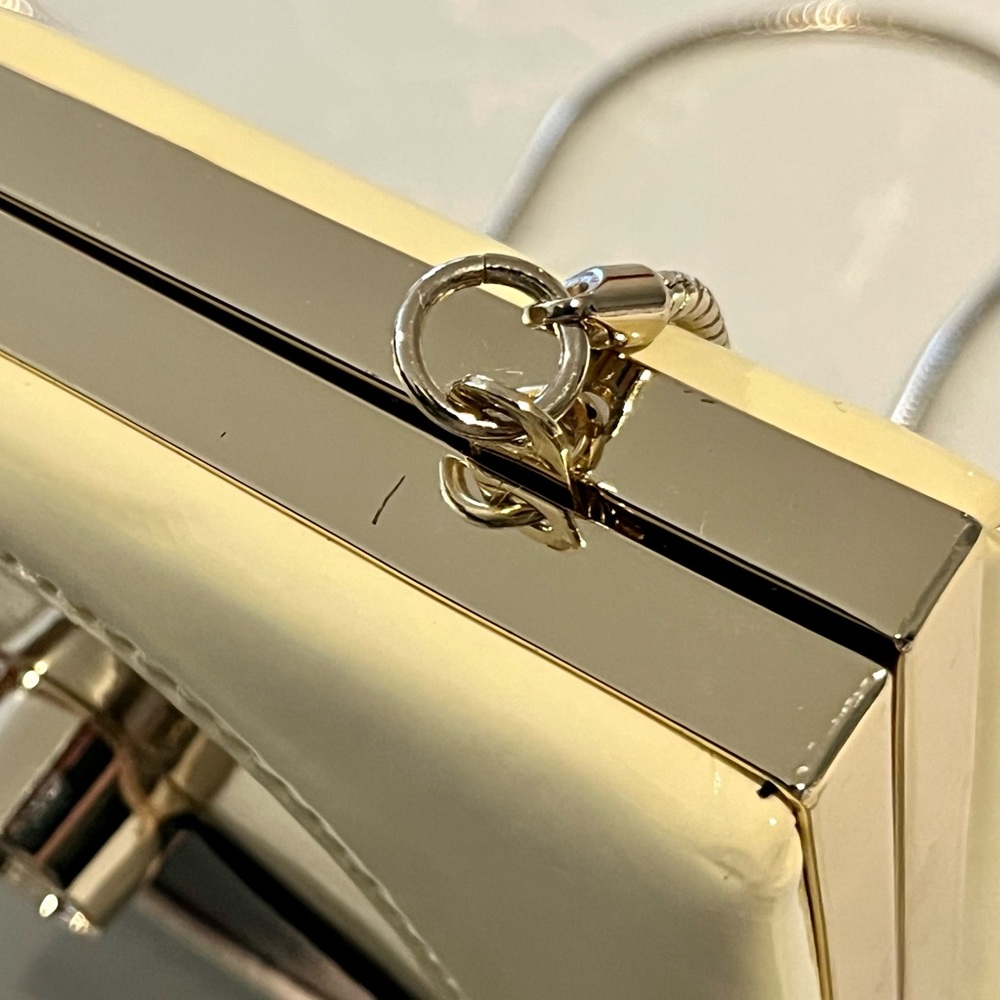 Kate Spade
Radio Samira Clutch - Picture 9 of 9